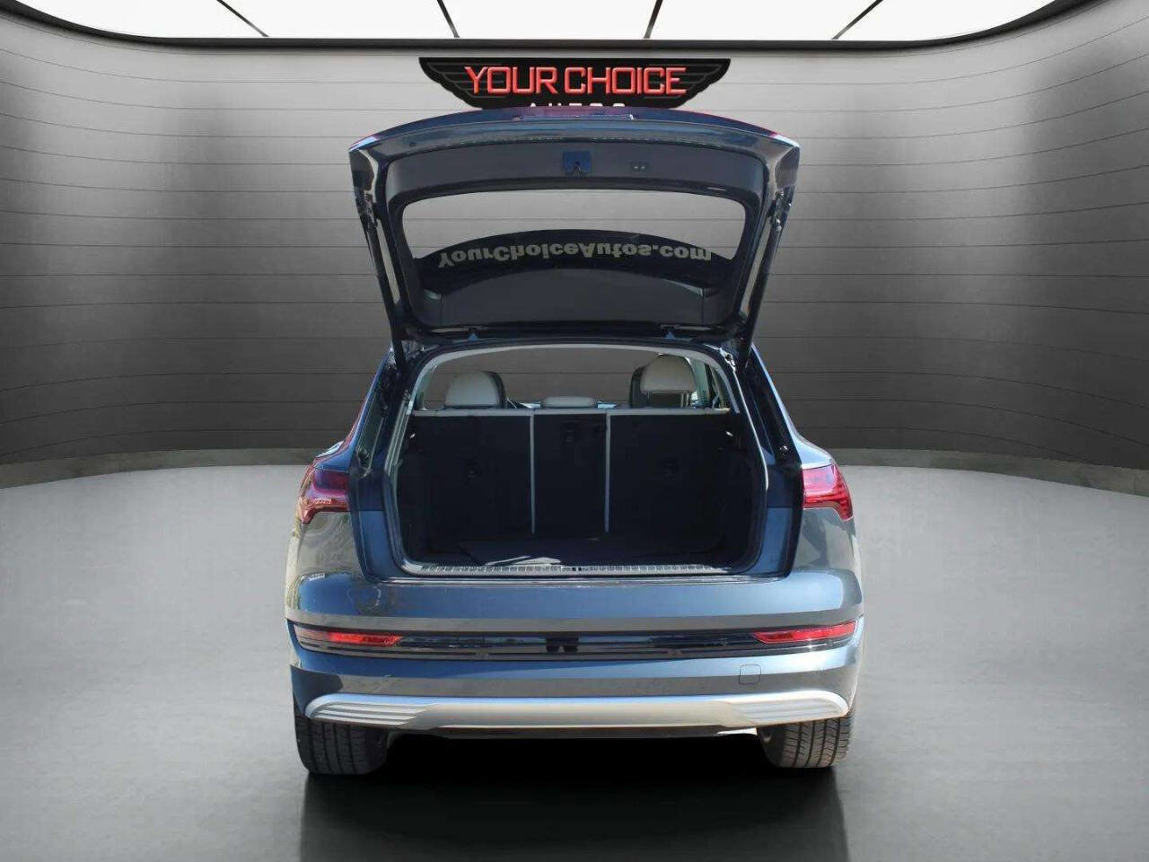 Used 2019 Audi e-tron Prestige image 17