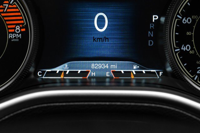 Used 2017 Jeep Cherokee Trailhawk w/ Cold Weather Group image 18