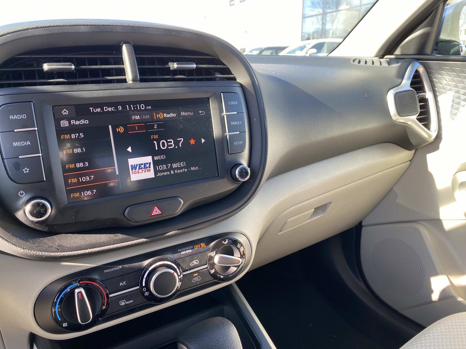 Used 2025 Kia Soul LX image 31