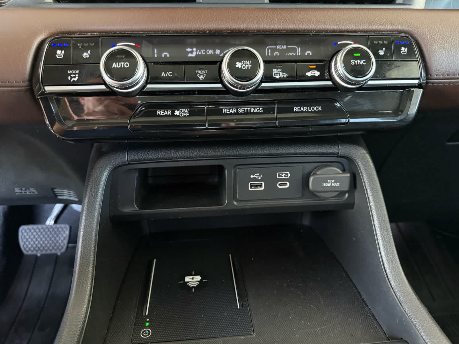 Used 2024 Honda Pilot Elite image 15