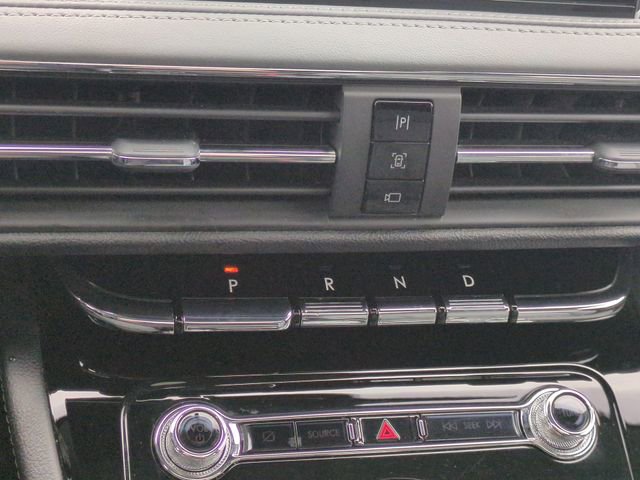 Used 2022 Lincoln Corsair Reserve w/ Luxury Package image 26