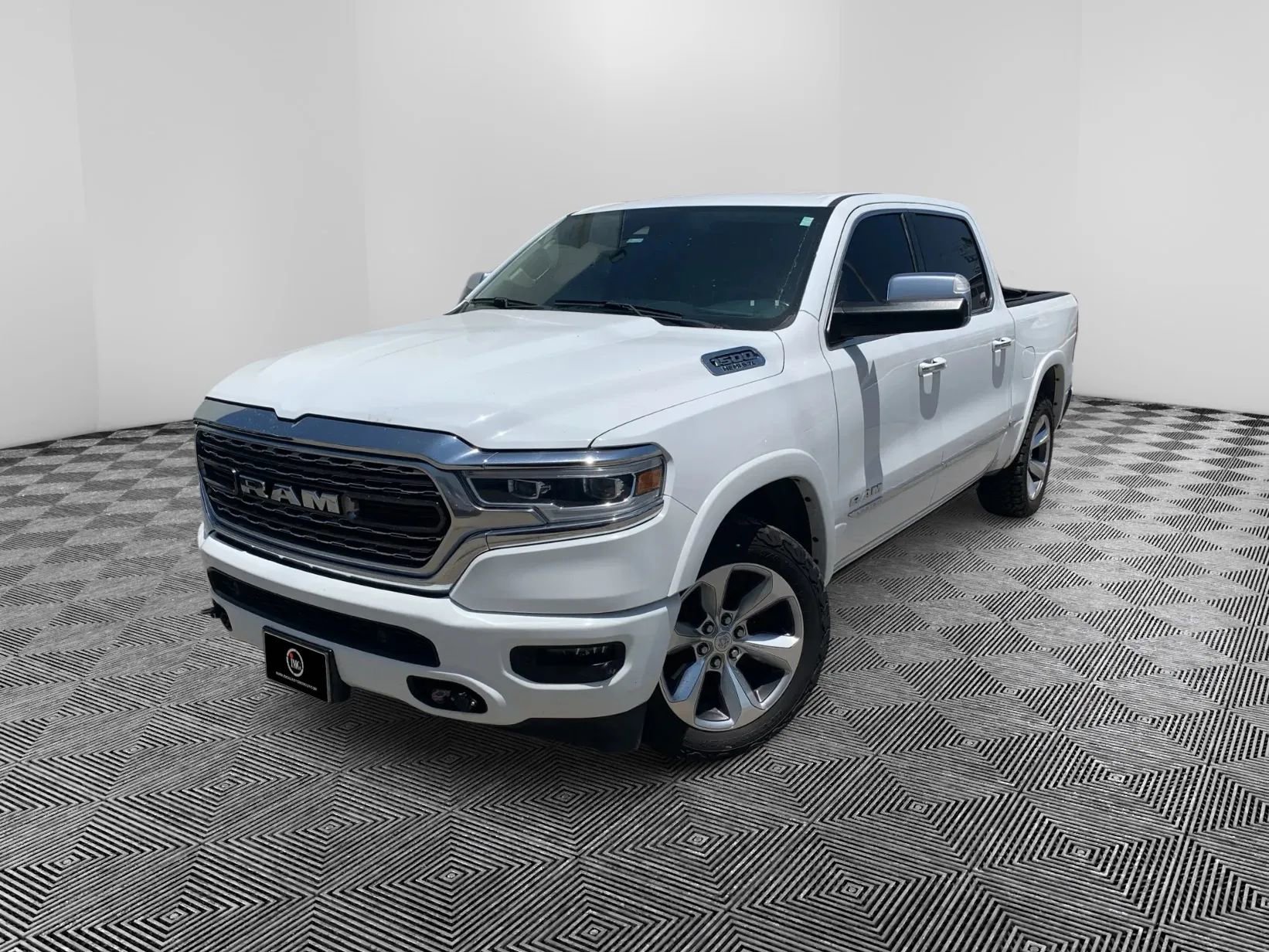 Used 2020 RAM 1500 Limited image 2