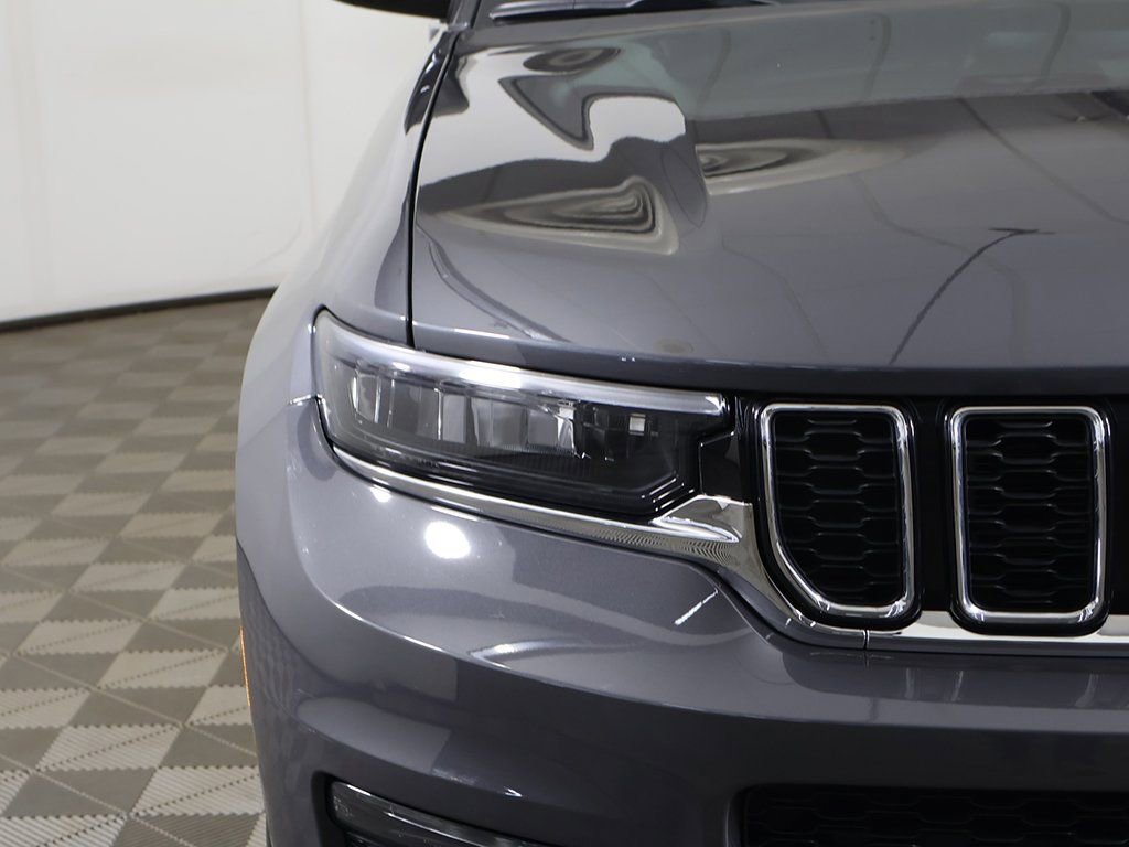 Used 2023 Jeep Grand Cherokee L Limited image 16
