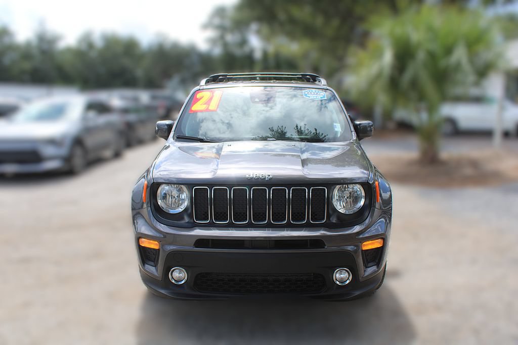 Used 2021 Jeep Renegade Latitude FWD image 17
