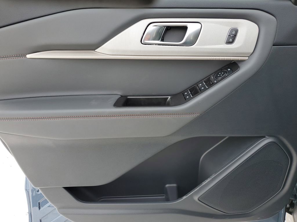 New 2026 Ford Explorer Active w/ Active Comfort Package image 23
