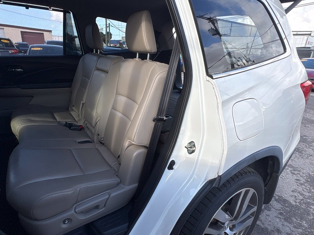 Used 2017 Honda Pilot Touring image 15