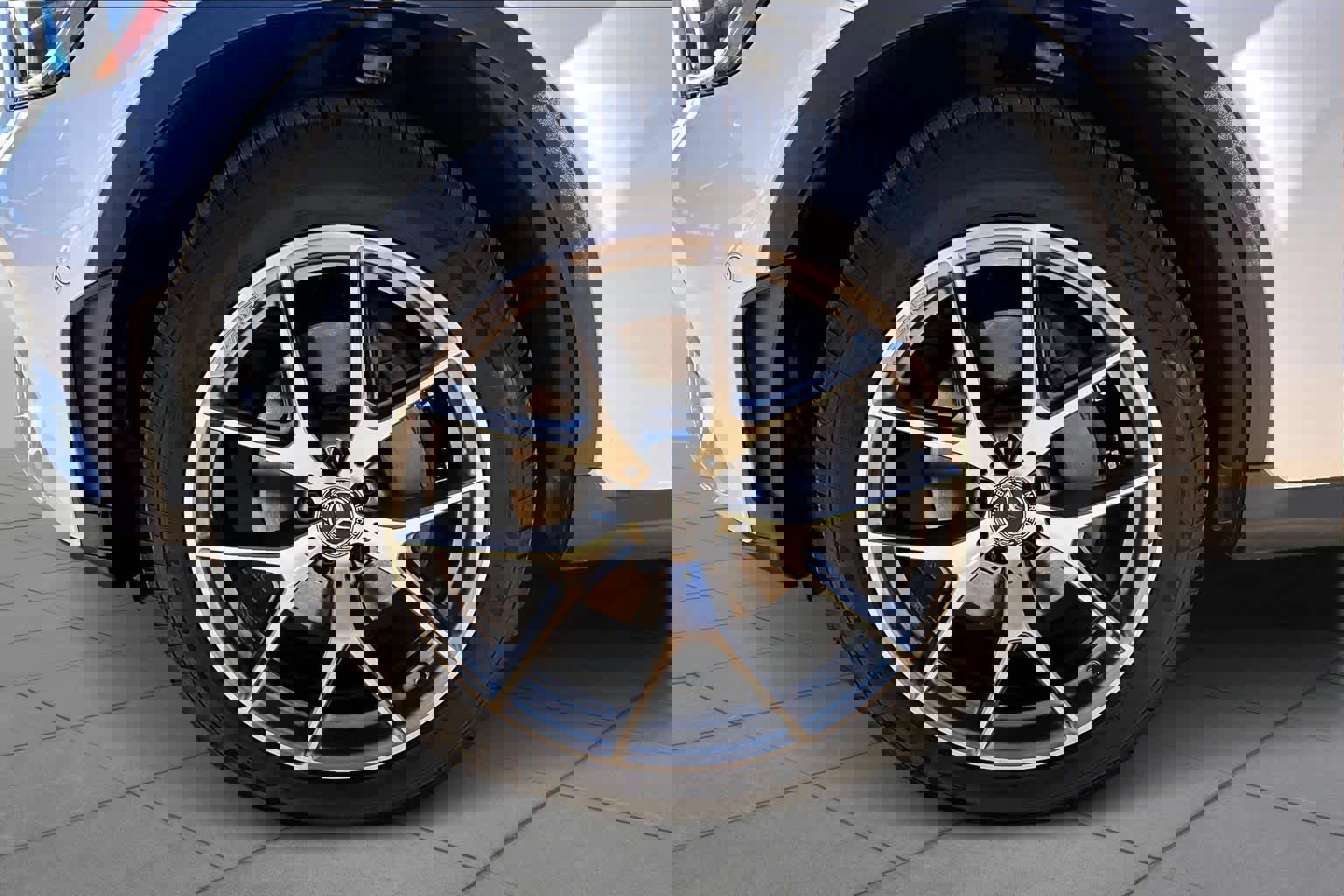 Used 2021 Mercedes-Benz GLC 300 image 11