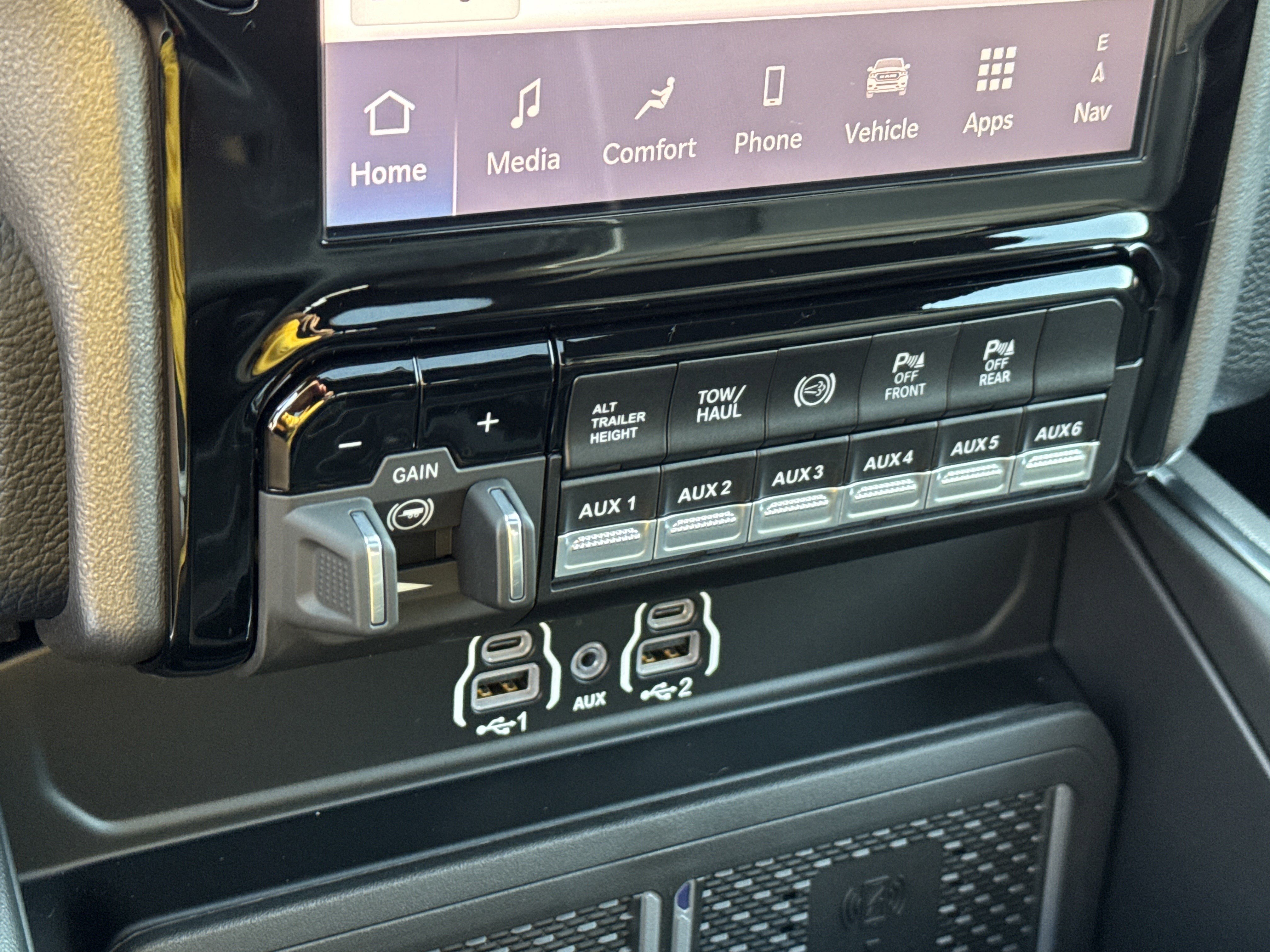 New 2026 RAM 3500 Laramie w/ Night Edition image 34