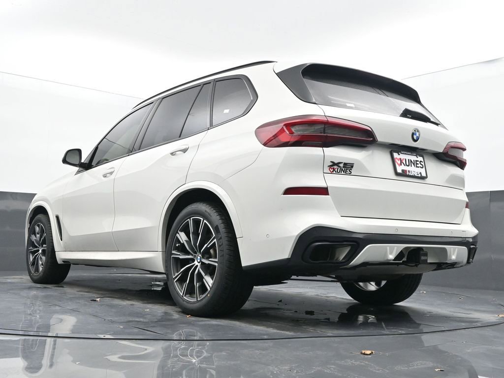 Used 2023 BMW X5 xDrive40i w/ Executive Package image 51