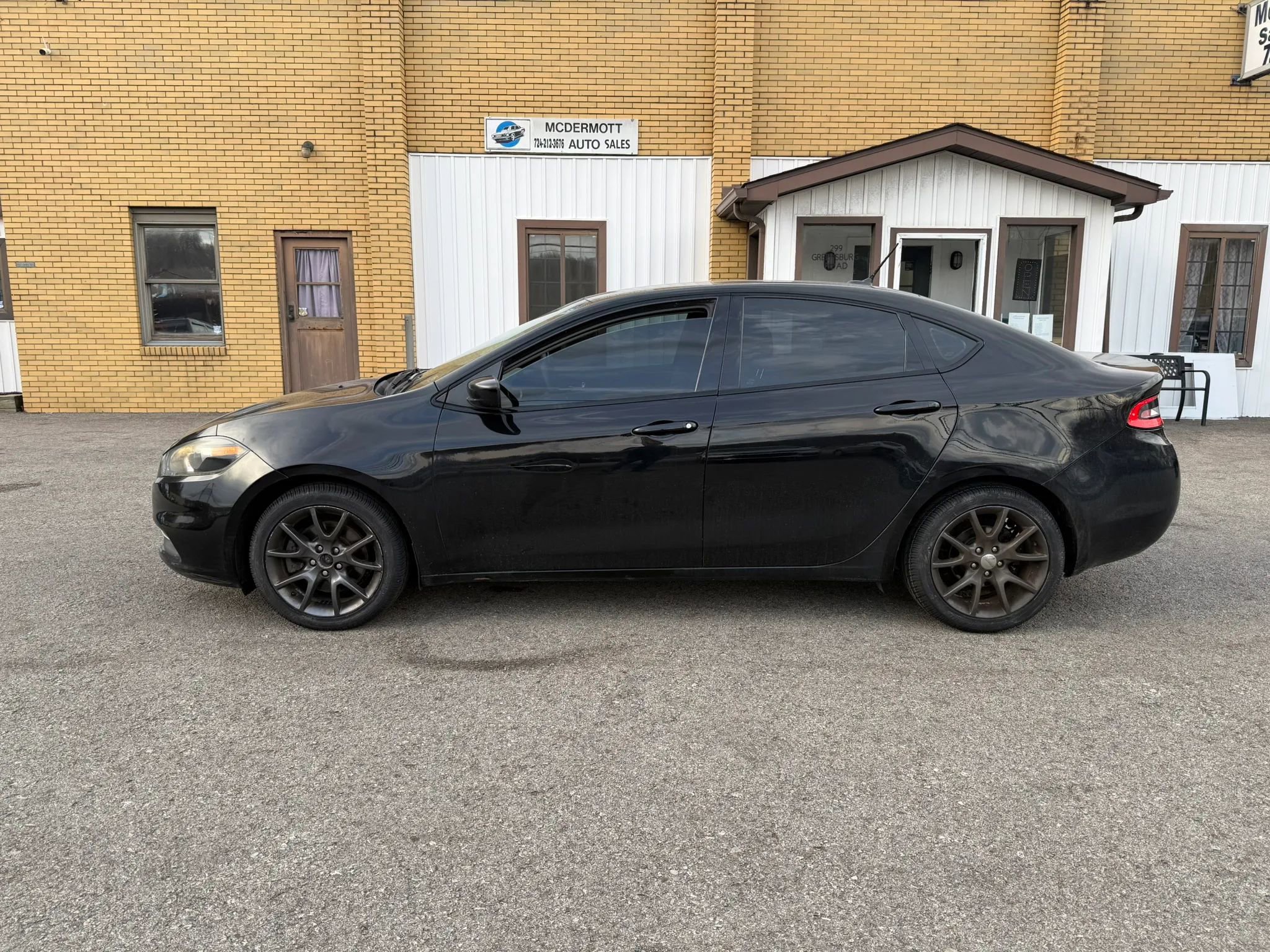 Used 2016 Dodge Dart SE w/ Convenience Group image 2