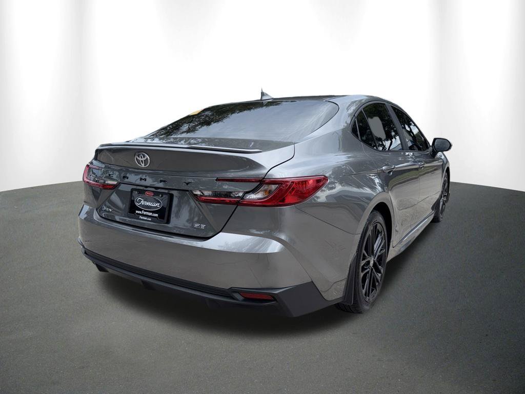 Used 2025 Toyota Camry SE FWD image 11