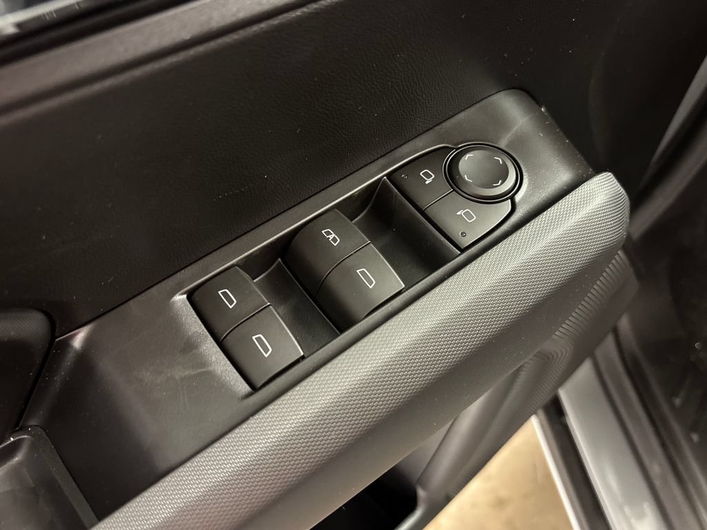 New 2026 GMC Canyon Elevation w/ Convenience Package RWD image 21