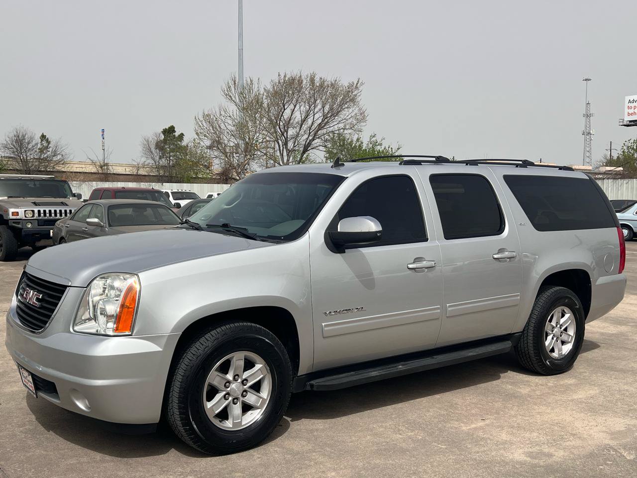 Used 2013 GMC Yukon XL SLT RWD image 2