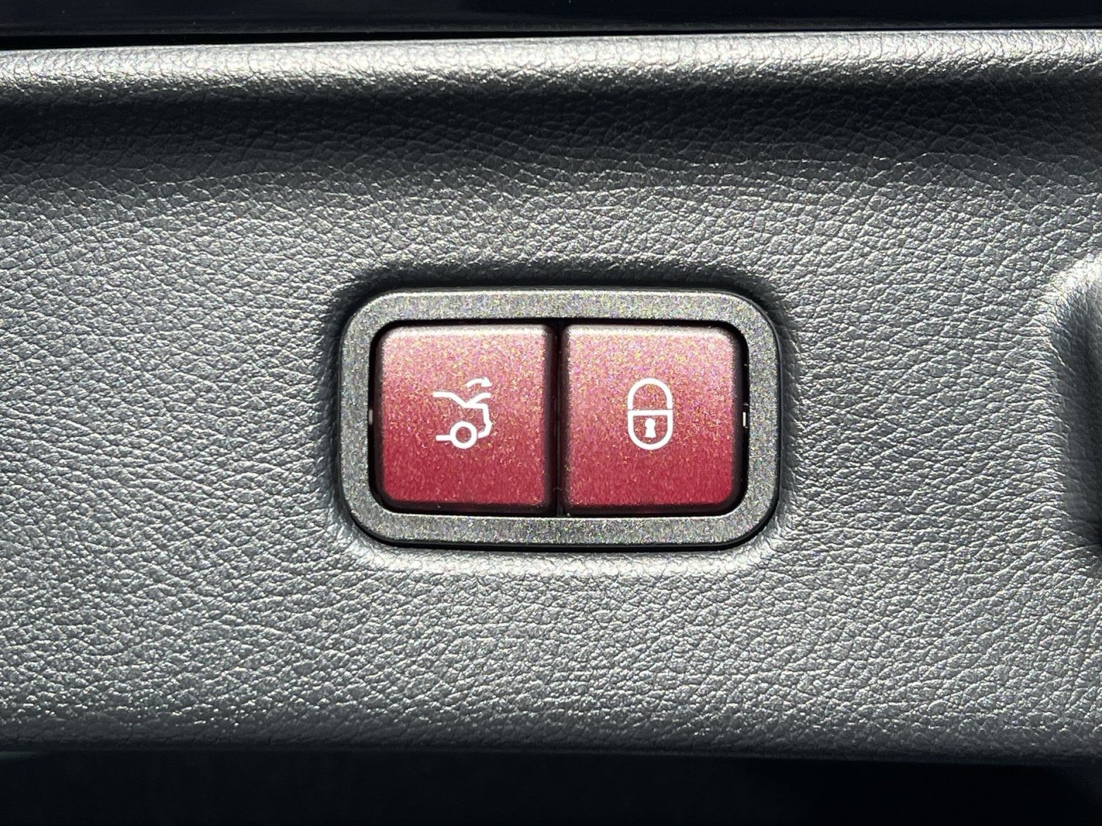 Used 2027 Mercedes-Benz S 500 4MATIC image 32