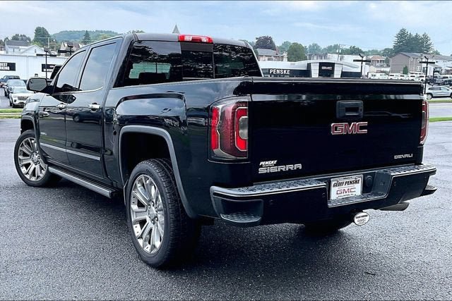Used 2017 GMC Sierra 1500 Denali w/ Denali Ultimate Package AWD/4WD image 4