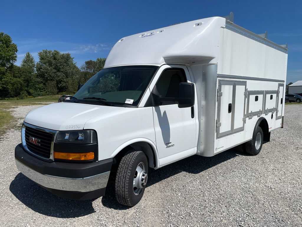 New 2025 GMC Savana 4500 w/ Power Convenience Package RWD image 16