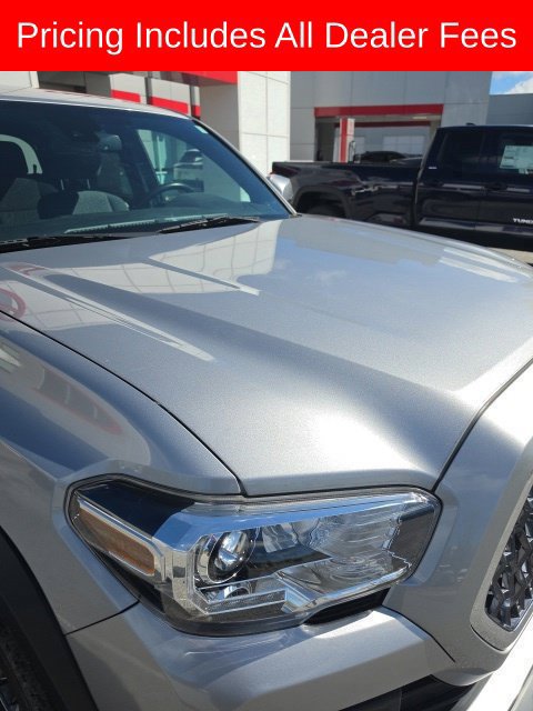 Used 2019 Toyota Tacoma TRD Off-Road AWD/4WD image 11
