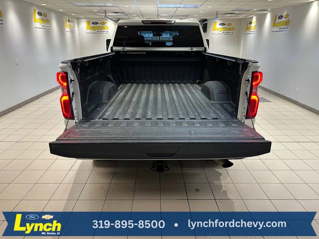 Used 2021 Chevrolet Silverado 2500 Custom w/ Custom Value Package image 18