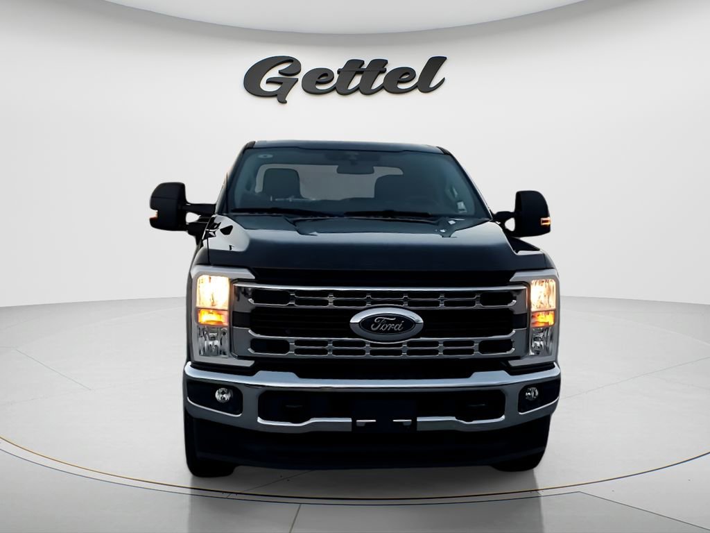 Used 2025 Ford F250 XLT image 8