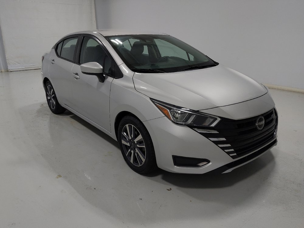 Used 2023 Nissan Versa SV FWD image 13