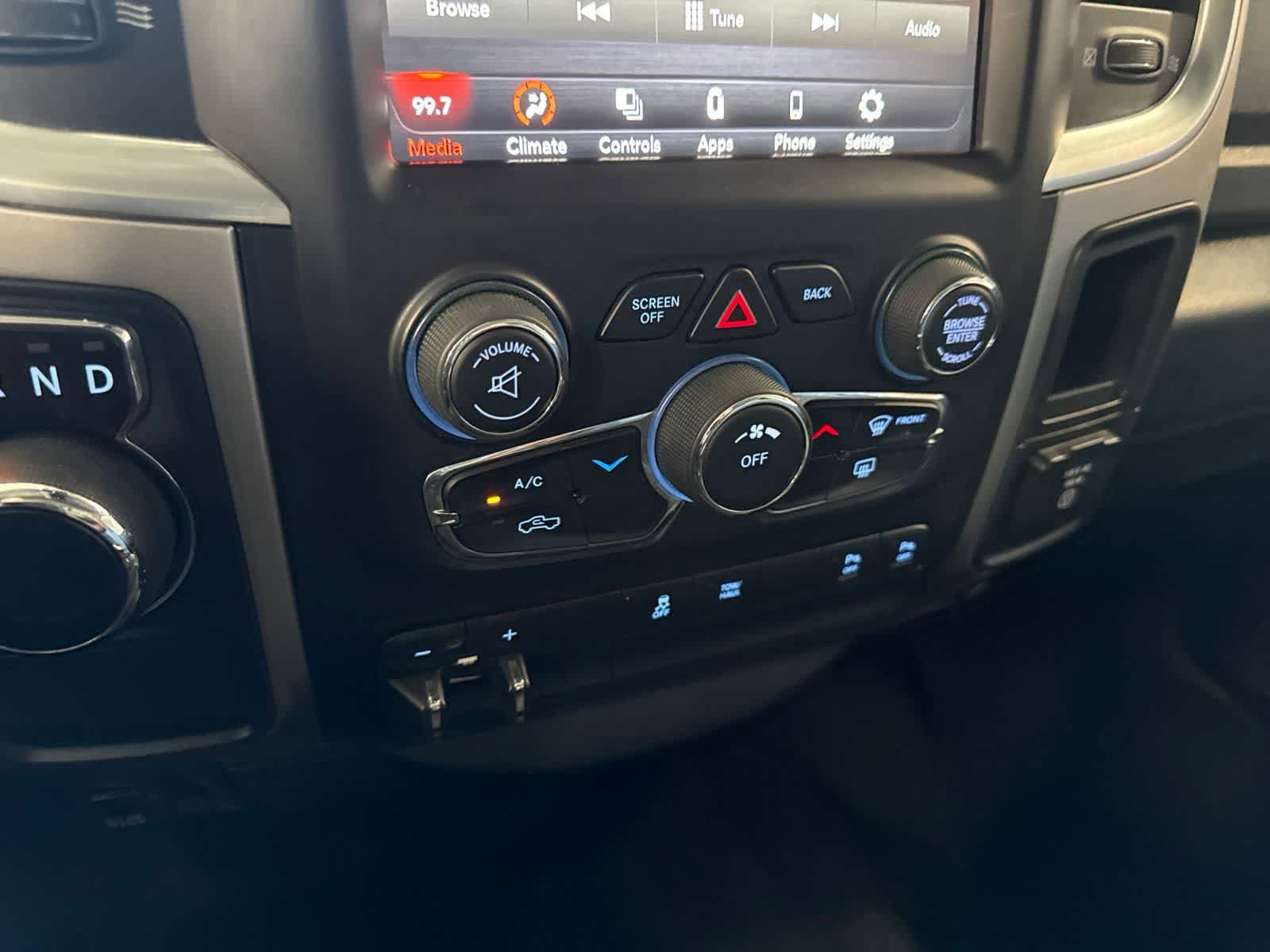 Used 2018 RAM 1500 Big Horn RWD image 28