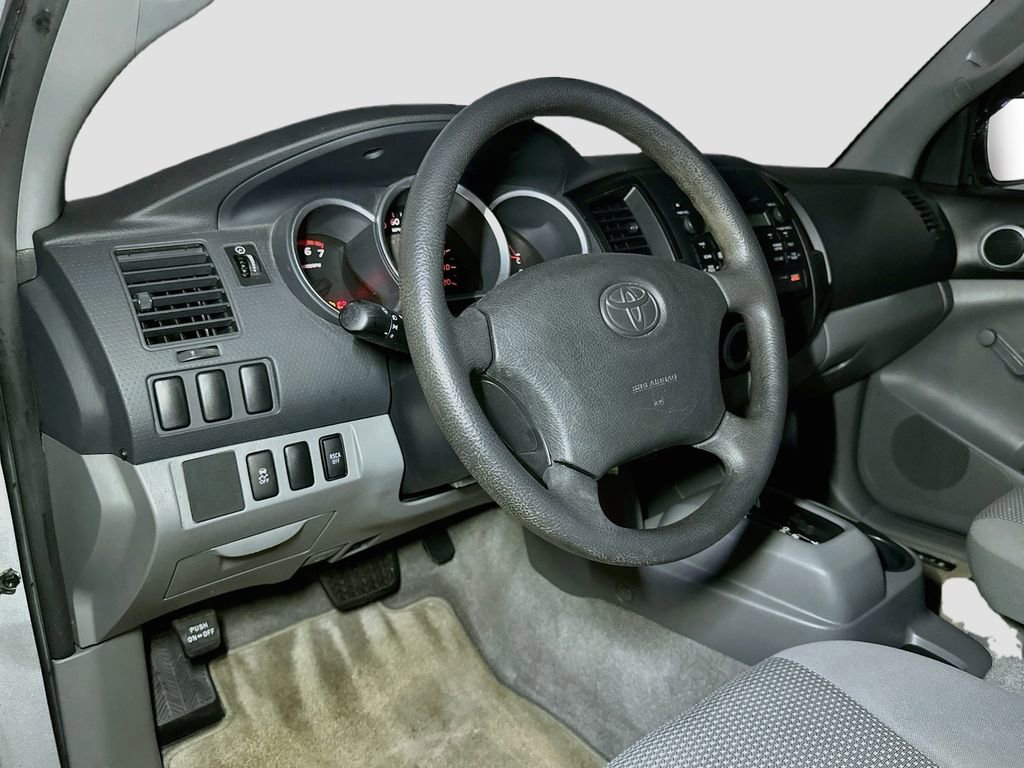 Used 2010 Toyota Tacoma 2WD Regular Cab image 9