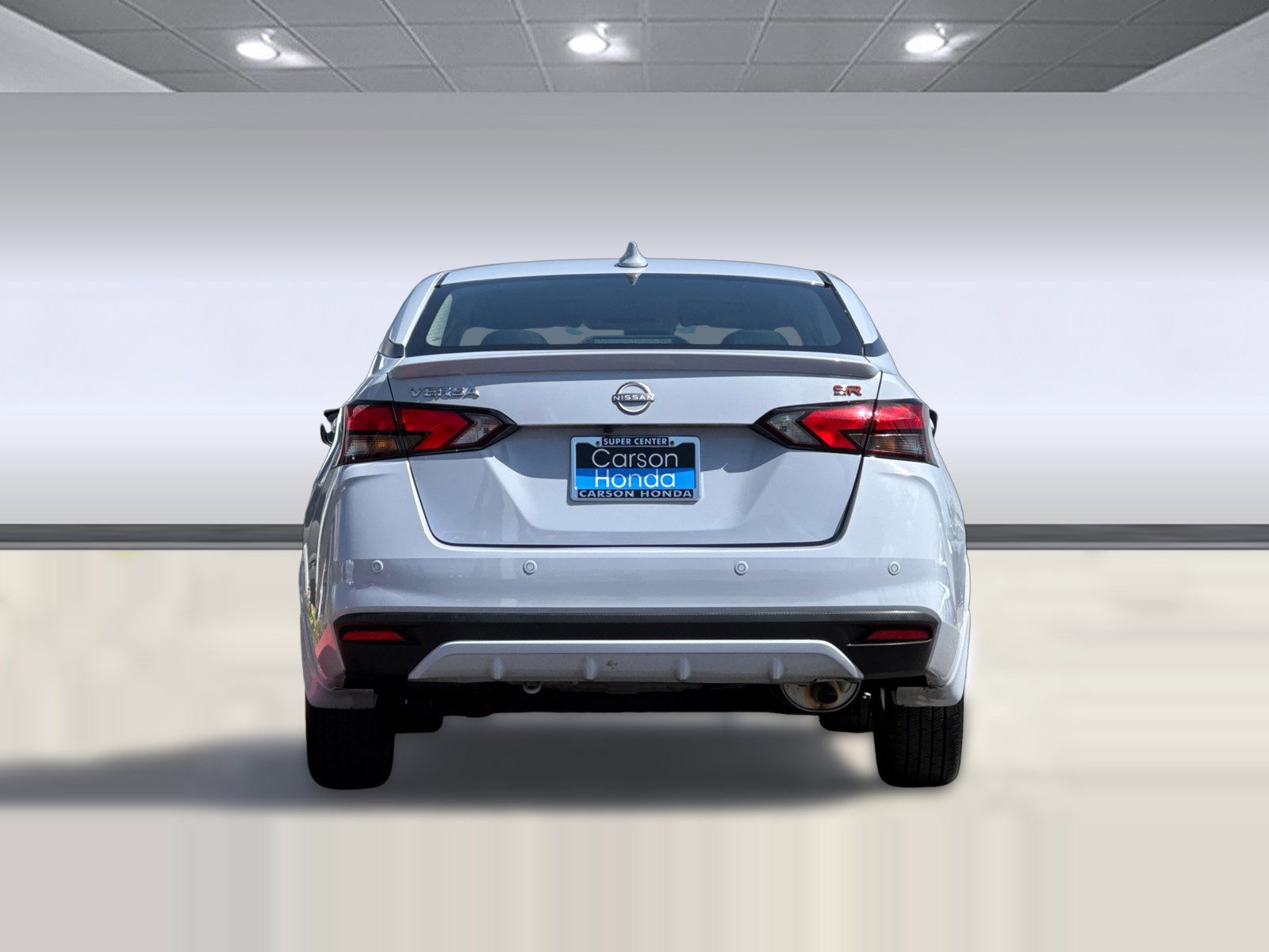 Used 2025 Nissan Versa SR w/ Trunk Package image 9