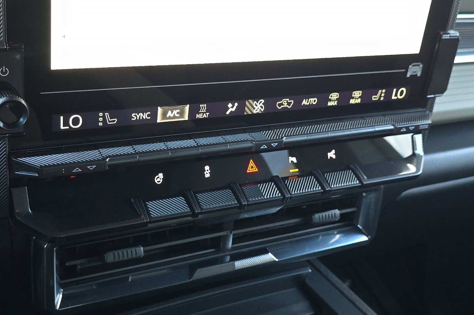 New 2026 GMC Hummer EV SUV w/ LPO, Sport Package image 24