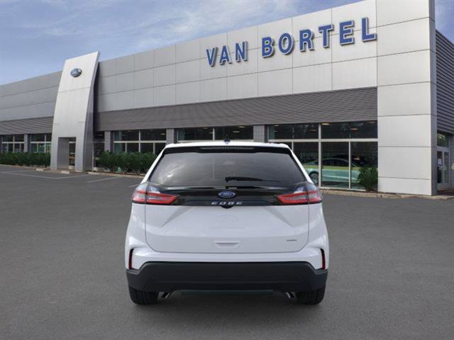 New 2024 Ford Edge SE image 5