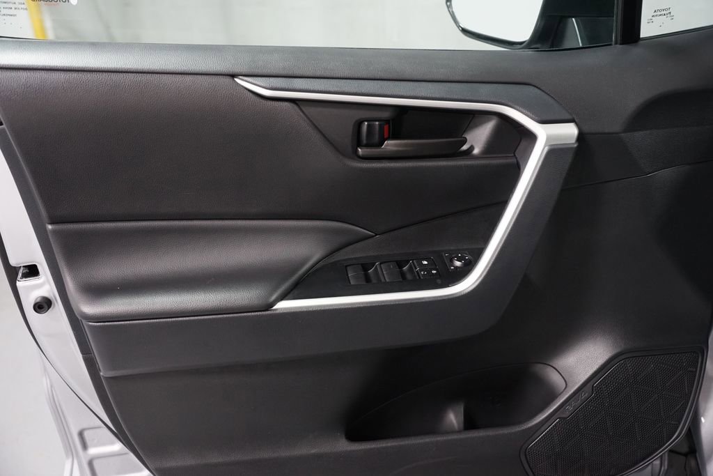 Certified 2024 Toyota RAV4 LE image 28
