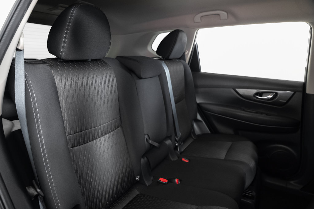 Used 2017 Nissan Rogue S w/ S Appearance Package FWD image 25