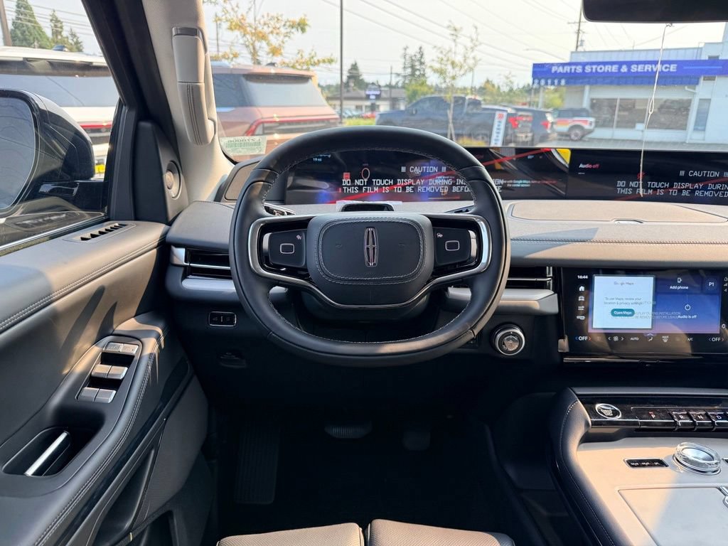 New 2027 Lincoln Navigator Premiere AWD/4WD image 10
