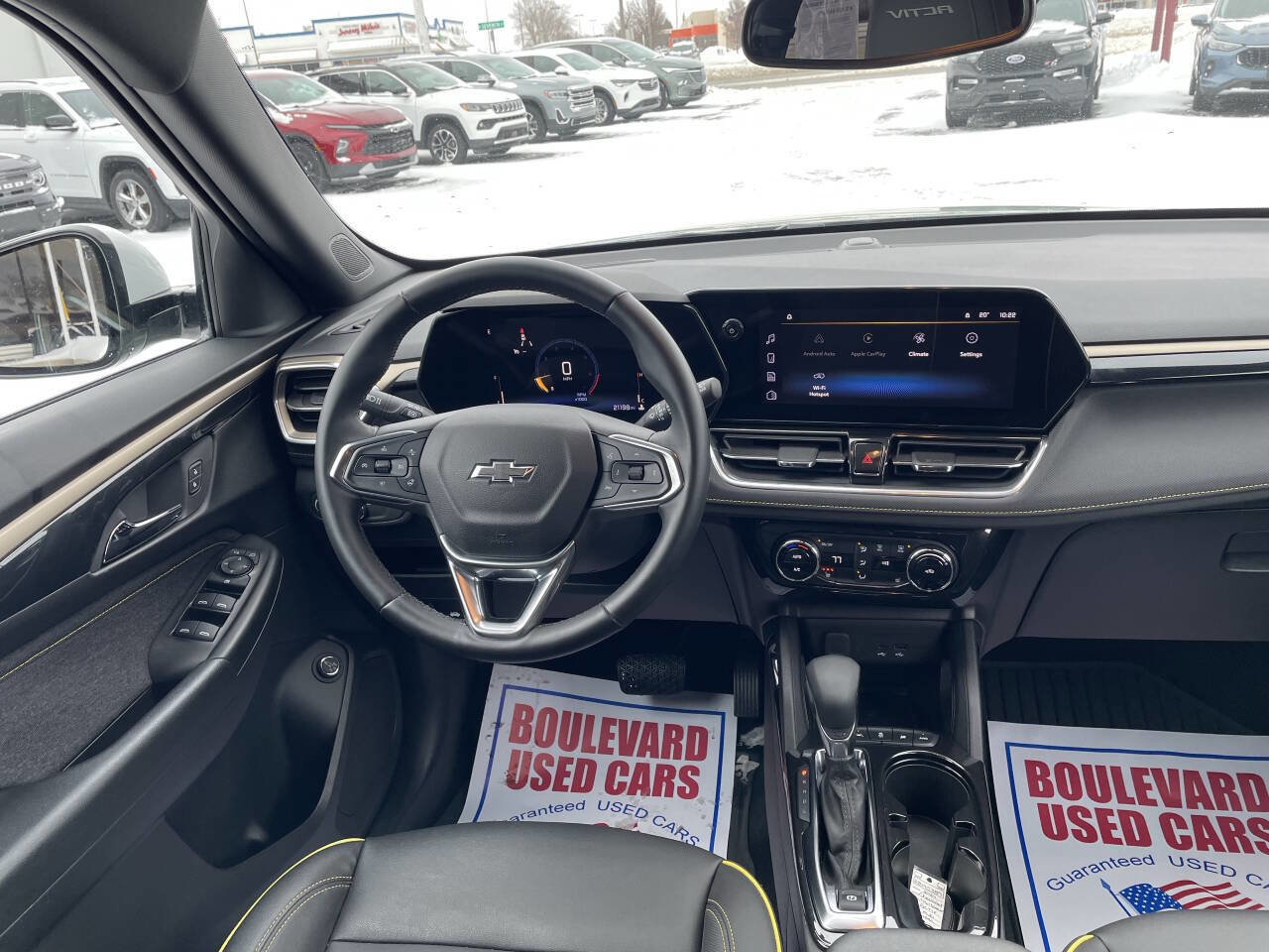 Used 2024 Chevrolet TrailBlazer ACTIV w/ Convenience Package image 2