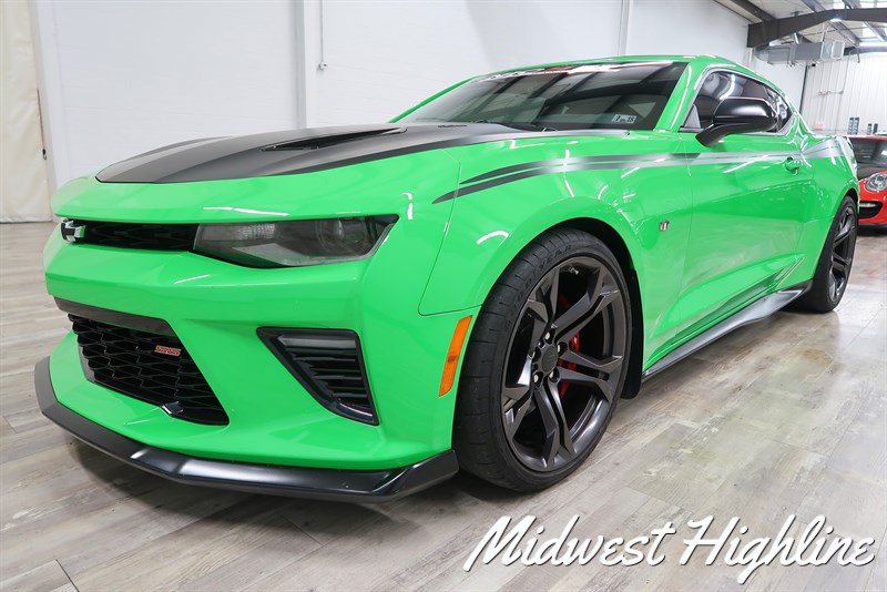 Used 2017 Chevrolet Camaro SS RWD image 14
