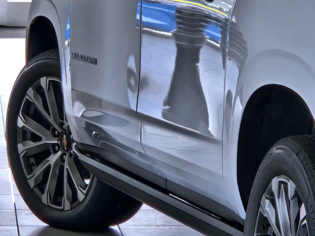 New 2026 Chevrolet Suburban High Country AWD/4WD image 19