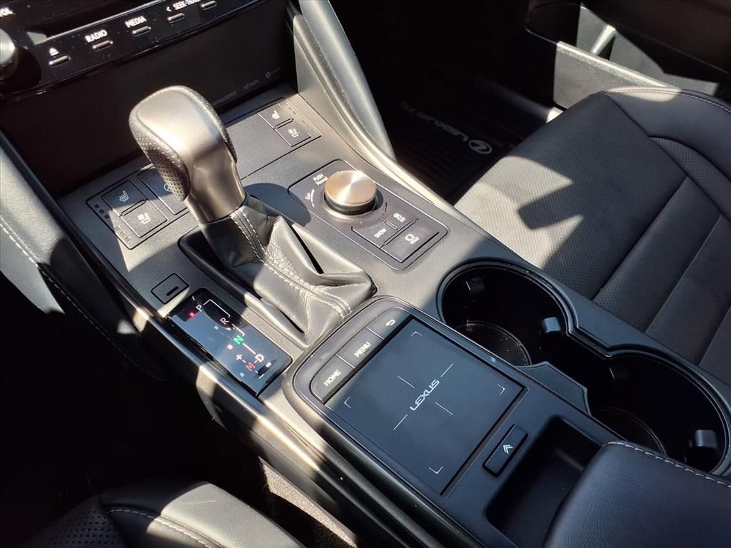 Used 2022 Lexus IS 350 F Sport w/ Accessory Package image 22