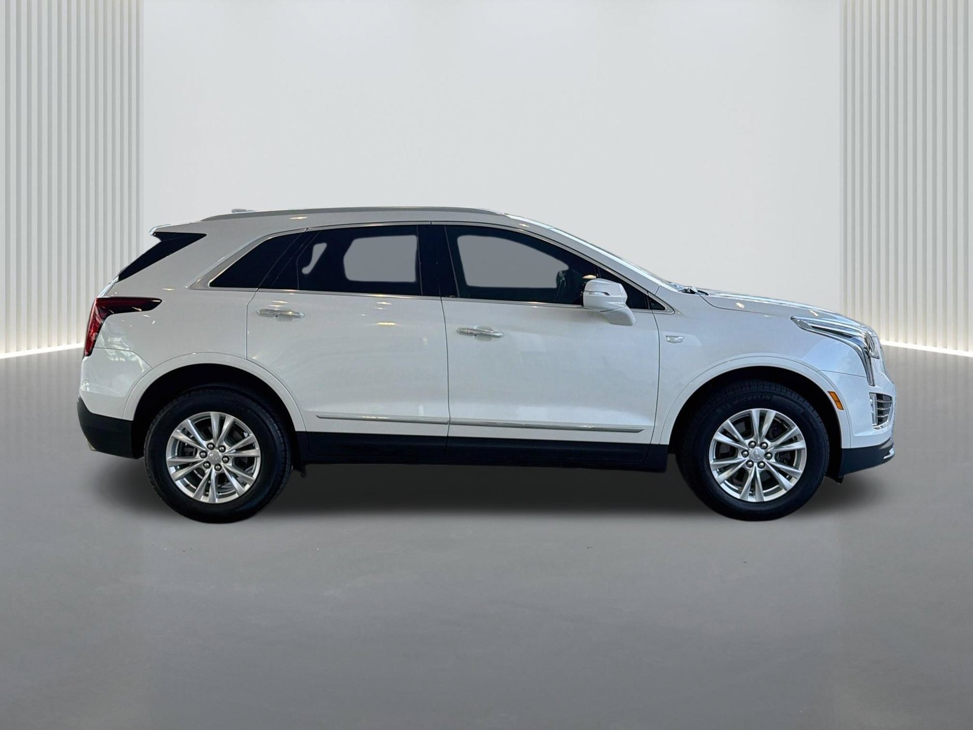 Certified 2023 Cadillac XT5 Luxury FWD image 7