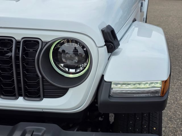 New 2026 Jeep Gladiator Sport AWD/4WD image 3