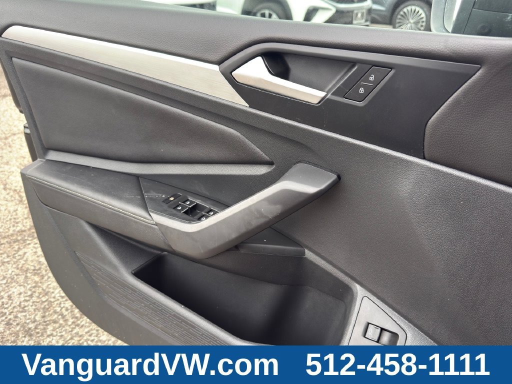 Used 2025 Volkswagen Jetta Sport FWD image 25