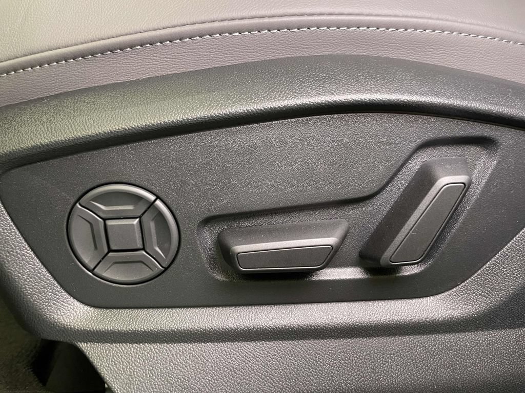 New 2026 Audi Q8 Premium Plus AWD/4WD image 17