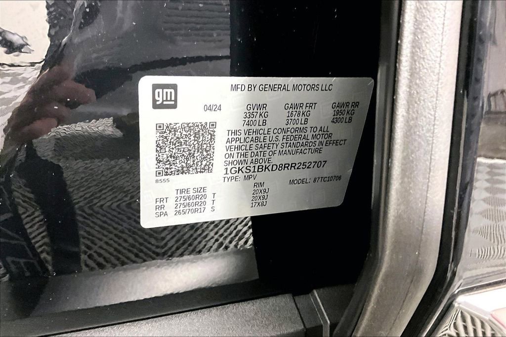 Used 2024 GMC Yukon SLT w/ SLT Luxury Package RWD image 18