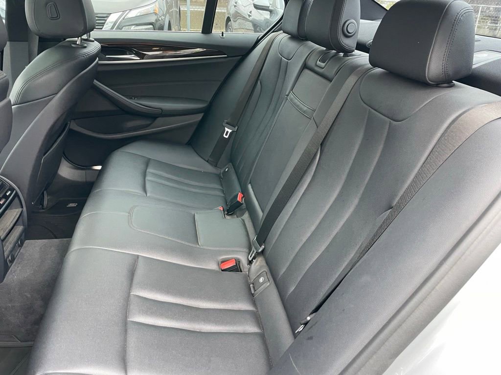 Used 2018 BMW 530i xDrive image 7