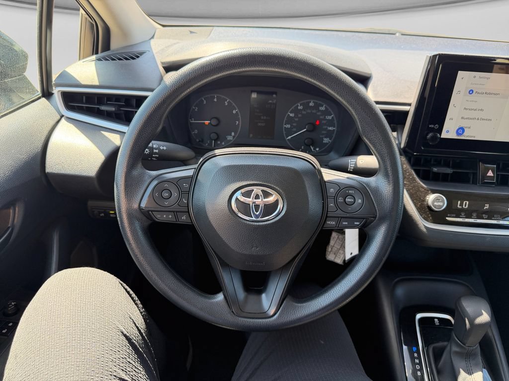 Used 2025 Toyota Corolla LE FWD image 25