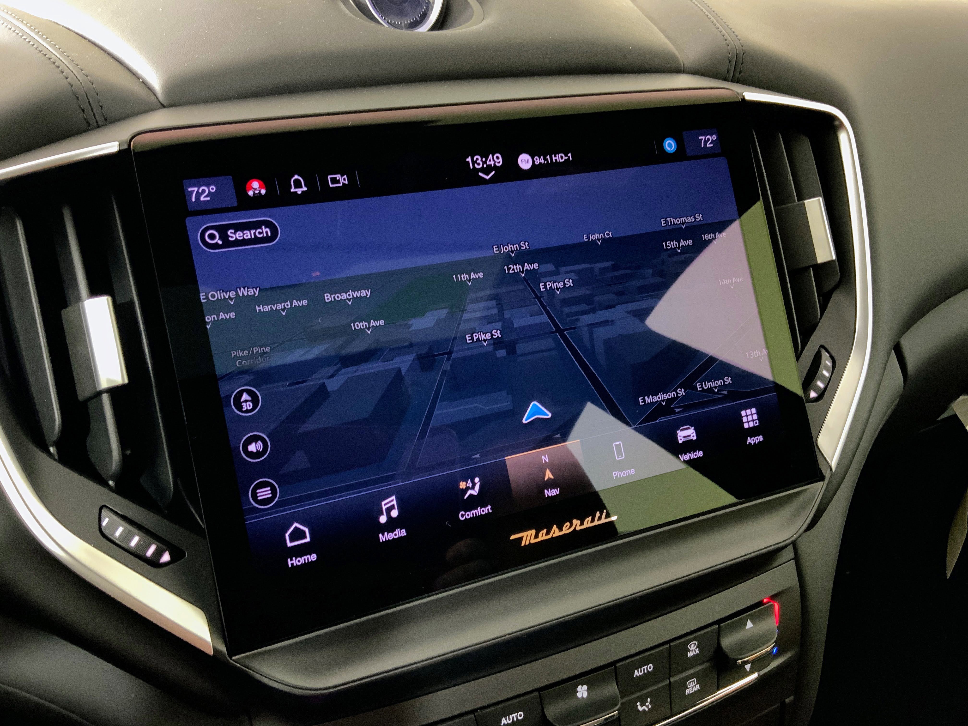 Used 2024 Maserati Ghibli Trofeo image 32