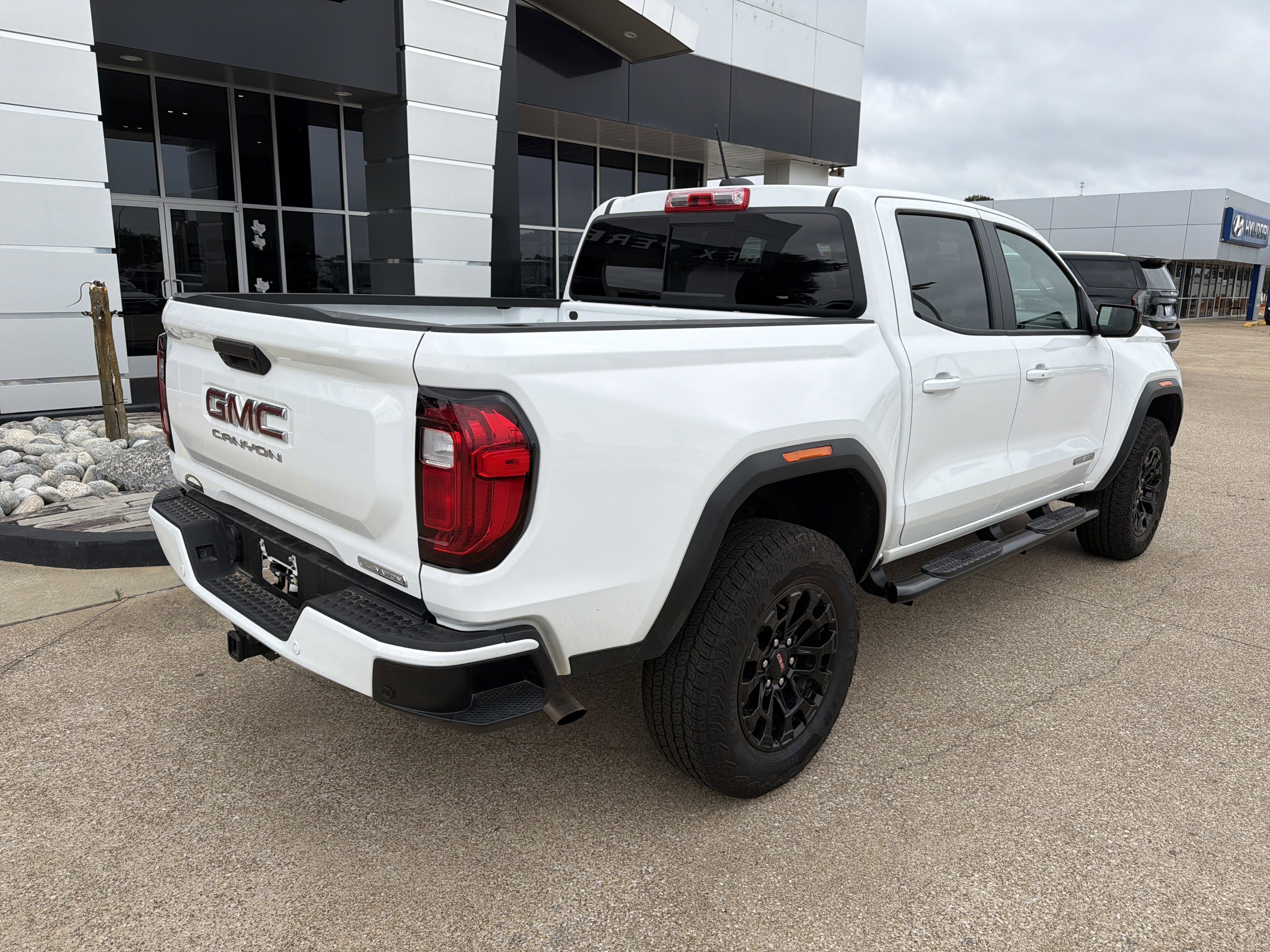 Used 2026 GMC Canyon Elevation w/ Convenience Package RWD image 3