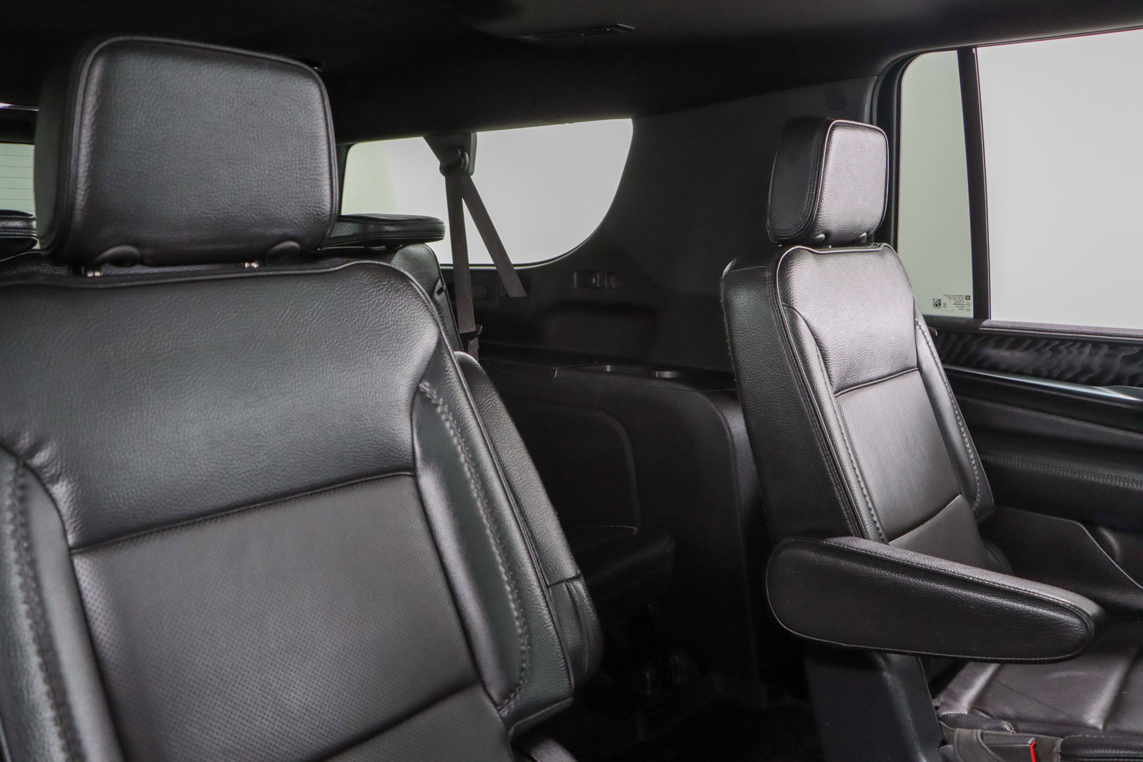 Used 2023 GMC Yukon XL Denali w/ Advanced Technology Package AWD/4WD image 34