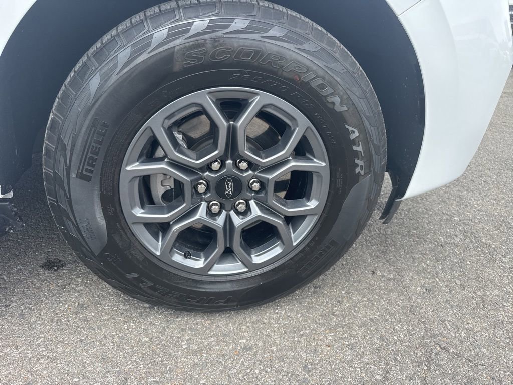 Used 2025 Ford Expedition Active AWD/4WD image 6