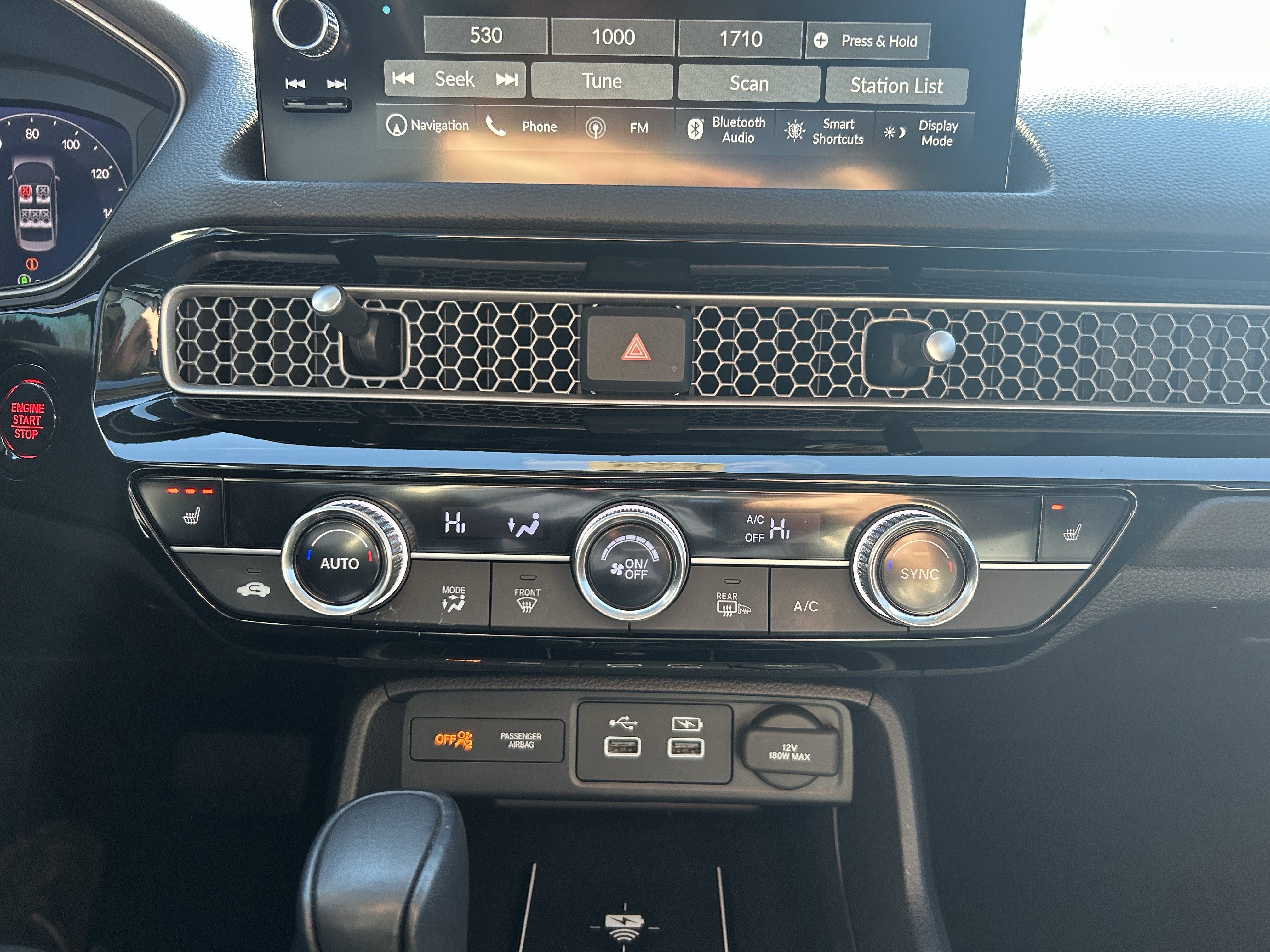 Used 2022 Honda Civic Touring image 15