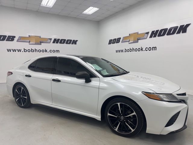 Used 2019 Toyota Camry XSE FWD image 3