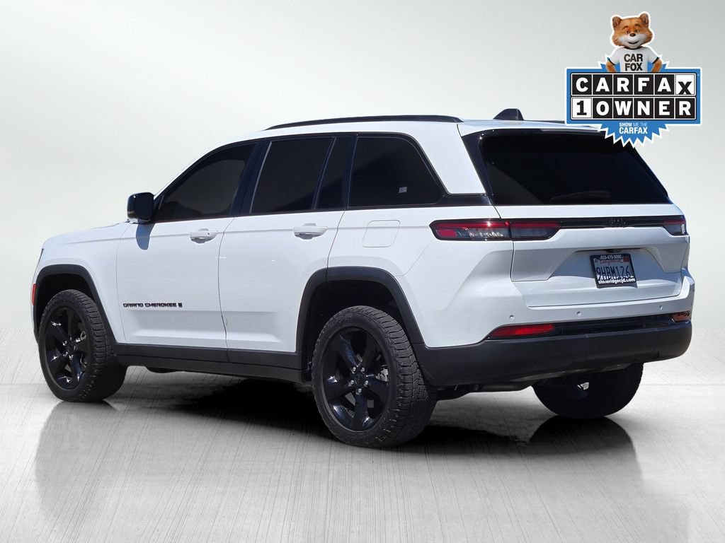 Used 2023 Jeep Grand Cherokee Altitude RWD image 6